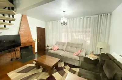 Casa com 4 quartos à venda na Rua João Beraldo, Centro, Diadema