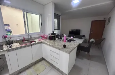 Lindo Apartamento em Santo André com móveis planejados em todo imóvel e condomínio muito baixo