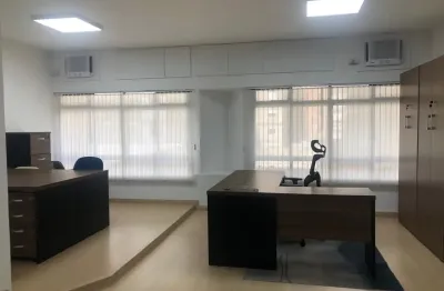 Sala comercial com 1 sala à venda na Rua Vinte e Quatro de Maio, 412, Centro, Curitiba