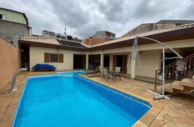 Casa com 3 dormitórios à venda, 228 m² por r$ 800.000,00 - parque residencial santo andré - caçapava/sp