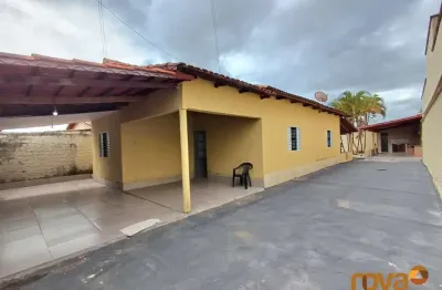 Casa com 3 quartos à venda na Rua Abrão Manoel da Costa, 02, Setor Cristina II, Trindade por R$ 350.000