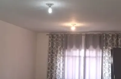 Kitnet / Stúdio para alugar na Estrada Benedito Cezário de Oliveira, 1354, Vila Iasi, Taboão da Serra