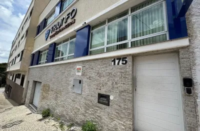 Casa comercial no centro de juiz de fora-mg. ideal para colégios, cursos, escritórios, consultório medico, etc.