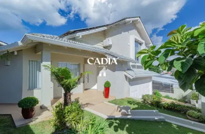 Belissima casa com 3 suítes a poucos metros do centro de chapecó a venda