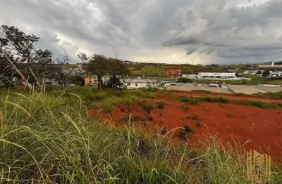 Área à venda, 2800 m² por R$ 840.000 - São Fernando - Pouso Alegre/MG