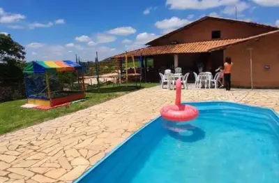 Chácara com 4 dormitórios sendo 1 suíte à venda, 1000 m² por r$ 850.000 - canta galo - pouso alegre/mg