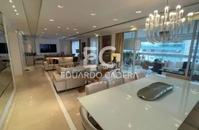 Apartamento com 380 m², 4 quartos sendo 4 suítes à venda no bairro Moema Pássaros.