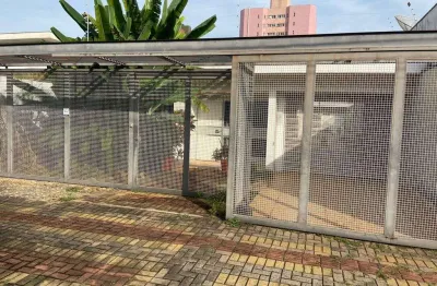 Casa com 3 quartos à venda no Canadá, Londrina 