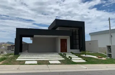 Linda casa linear composta de 3 quartos, sendo 1 suíte no viverde