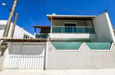Excelente casa duplex composta de 3 suítes no Condomínio Cisne Branco