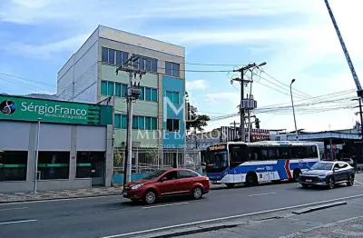 Prédio com 14 salas para alugar na Rua Francisco Real, 1879, Bangu, Rio de Janeiro