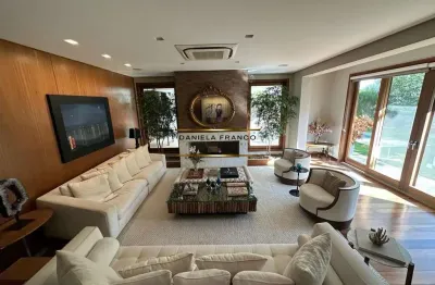Casa em condomínio fechado com 4 quartos à venda na rua flor de amarilis, 50, cidade jardim, são paulo por r$ 16.990.000