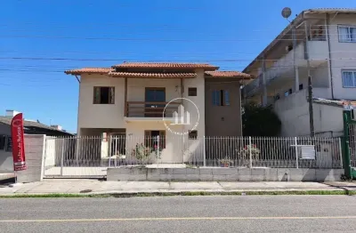 Casa com 4 quartos à venda na Rua Princesa Isabel, 330, Forquilhinhas, São José