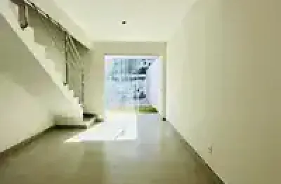 Casa com 2 quartos à venda na Rua Professora Vicentina Barreto, 470, Planalto, Belo Horizonte