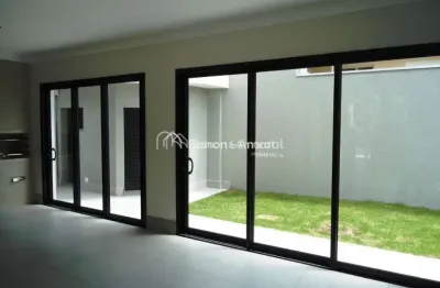 Casa em condomínio em paulínia, sobrado, 3 suites, armários,lavabo, 4 vagas, fino acabamento.