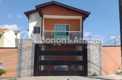 Casa estilo sobrado com 256 m² de área construída, 3 quartos no parque alto taquaral