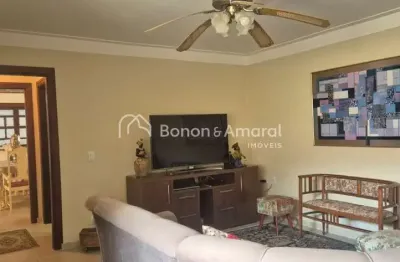 Casa à venda com 276 m² e 3 quartos, em sousas - campinas/sp