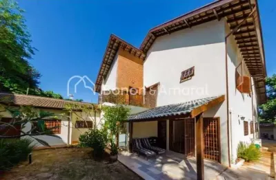 Sobrado com 5 quartos e 8 banheiros à venda, com elevador, 464m² de construção