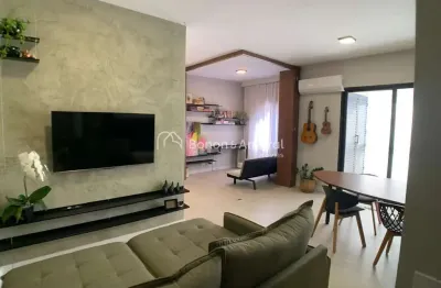 Apartamento mobiliado à venda, com 3 quartos, 1 suíte, varanda gourmet e 2 vagas de garagem no swiss park
