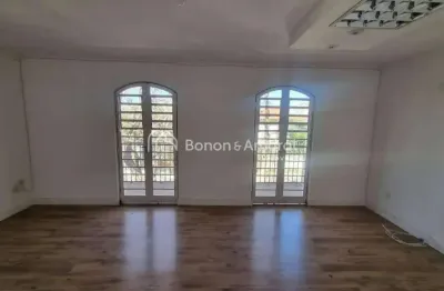 Casa em bolsão para locação, 3 dormitórios, 1 suíte, 4 vagas, 209 m² no jardim paraíso