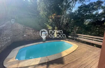 Casa em condomínio fechado com 3 quartos à venda na Estrada União e Indústria, Itaipava, Petrópolis