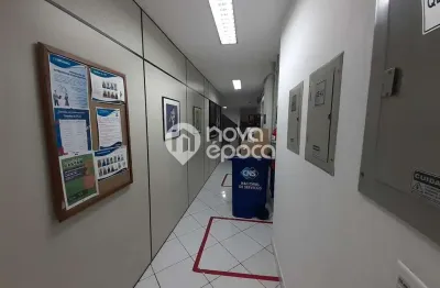 Riachuelo | prédio comercial 12 quartos, sendo 6 suites