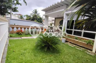 Casa em condomínio fechado com 4 quartos à venda na Rua Breno Guimarães, Jardim Guanabara, Rio de Janeiro