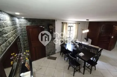Casa em condomínio fechado com 3 quartos à venda na Rua Lelio de Souza, Bancários, Rio de Janeiro