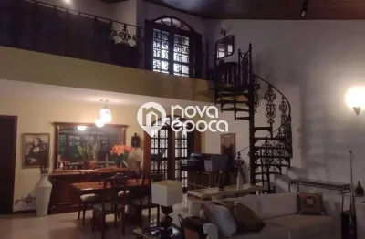 Casa com 4 quartos à venda na Rua Canavieiras, Grajaú, Rio de Janeiro