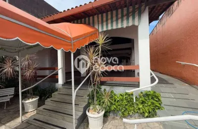 Casa com 2 quartos à venda na Rua Macambira, Bento Ribeiro, Rio de Janeiro