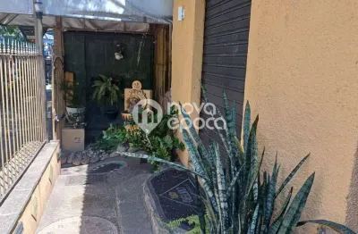 Casa com 2 quartos à venda na Rua Uberaba, Grajaú, Rio de Janeiro