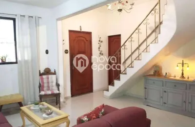Casa com 6 quartos à venda na Rua Itabaiana, Grajaú, Rio de Janeiro