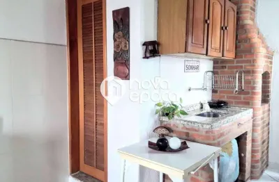 Casa em condomínio fechado com 2 quartos à venda na Rua Professora Ubaldina Jacare, Vila Valqueire, Rio de Janeiro