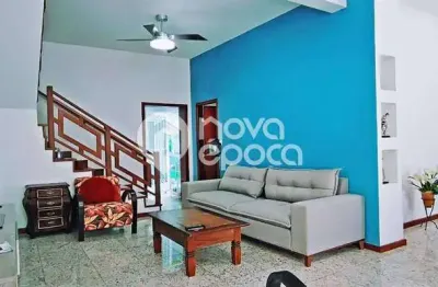 Casa em condomínio fechado com 3 quartos à venda na Rua Itacuruçá, Tijuca, Rio de Janeiro