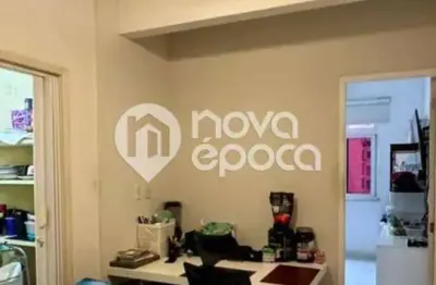 Kitnet / Stúdio à venda na Rua Bento Lisboa, Catete, Rio de Janeiro