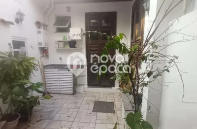 Casa em condomínio fechado com 3 quartos à venda na Rua do Catete, Catete, Rio de Janeiro