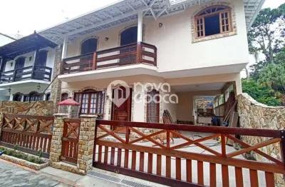 Casa com 5 quartos à venda na Rua Alfredo Rebello Filho, Alto, Teresópolis