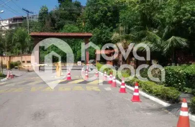 Terreno à venda na Estrada de Jacarepaguá, Jacarepaguá, Rio de Janeiro