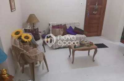 Apartamento com 3 quartos à venda na Rua Canavieiras, Grajaú, Rio de Janeiro