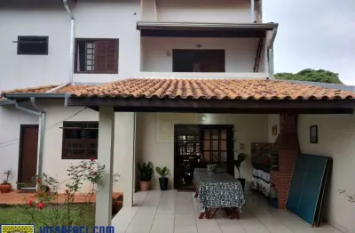 Casa / sobrado no residencial dos imigrantes em holambra