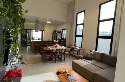 Casa / sobrado em condomínio no residencial flor d aldeia em holambra