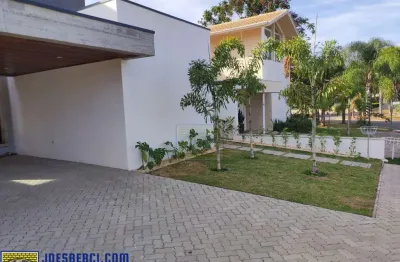 Casa / sobrado em condomínio no residencial flor d aldeia em holambra