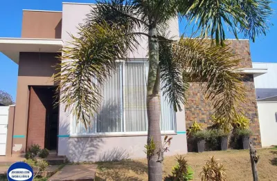 Casa / sobrado em condomínio no residencial flor d aldeia em holambra