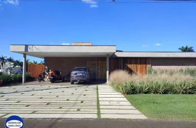 Casa em condomínio fechado com 3 quartos à venda na Palmeira Cariota, 354, Parque Residencial Palm Park, Holambra por R$ 3.190.000