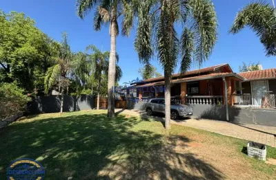 Chácara / sítio com 3 quartos à venda na Laranjeiras, 570, Chácara Camanducáia, Holambra por R$ 1.810.000