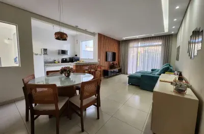 Casa com 2 quartos à venda na Rua Conceição de Oliveira Ferreira, Vale das Orquídeas, Contagem