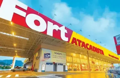 Sala comercial para alugar no Kobrasol, São José 