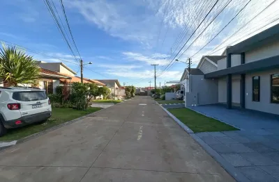 Casa Térrea com 2 Suítes e Lazer Completo no Condomínio Monte Carlo