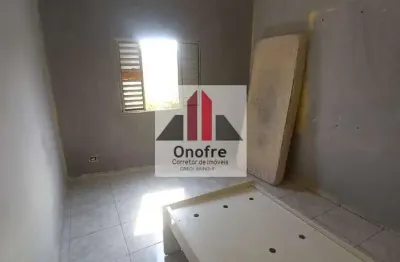 Casa com 2 dormitórios para alugar no condomínio 809 por R$ 700/mês - Parque Novo Santo Amaro - São