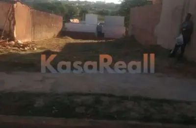 Terreno à venda no Jardim Marília, Bauru 